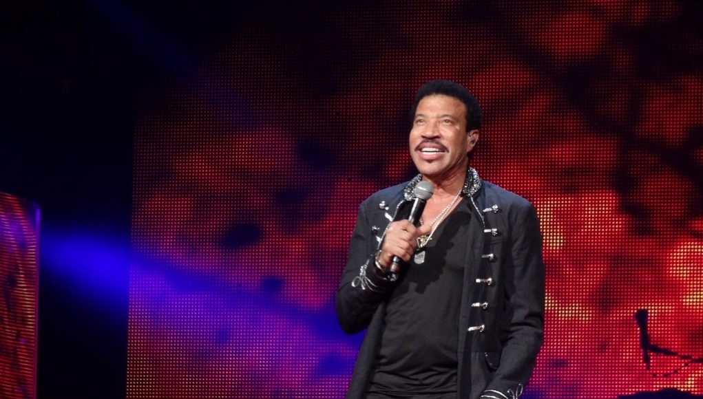 Who is Lionel Richie? How much is Lionel Richie worth, Early life, Career, and more?